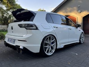 OETTINGER Spoileri – VW Golf 8R / ED45 / Clubsport